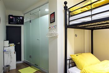 K Hotel *
