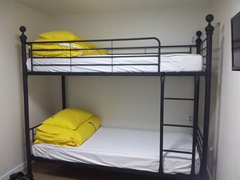 K Hotel *